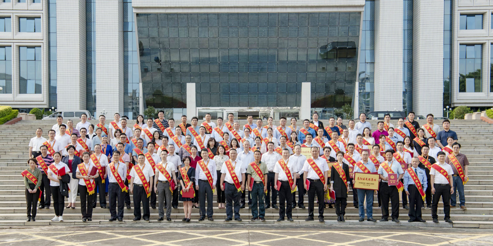 ������ģ���� ���۷ܽ����� ����˾�ڻ������Ͷ�ģ����̸���ϻ�������